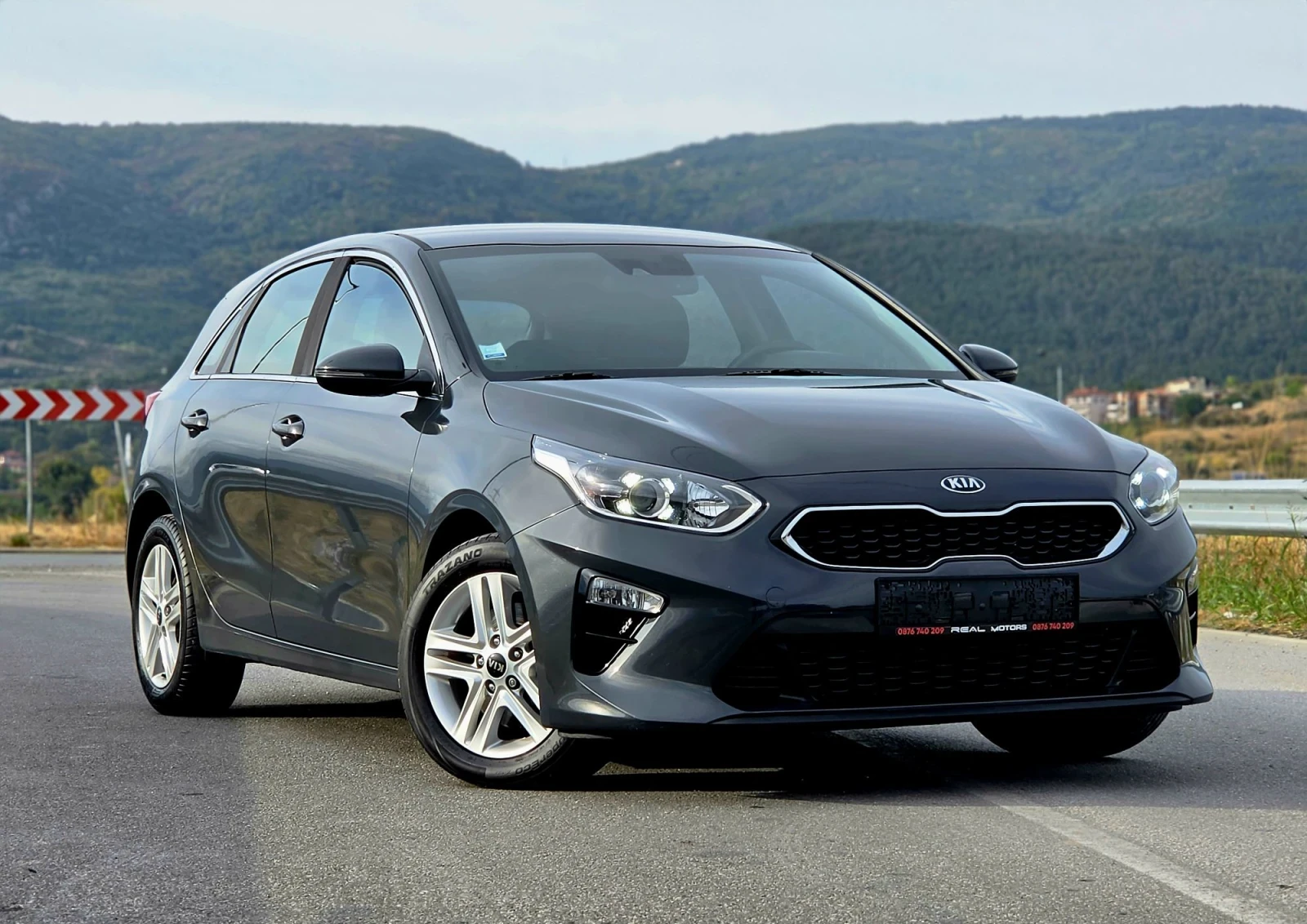 Kia Ceed 1.6 CRDi Active TOP, снимка 2 - Автомобили и джипове - 56547356