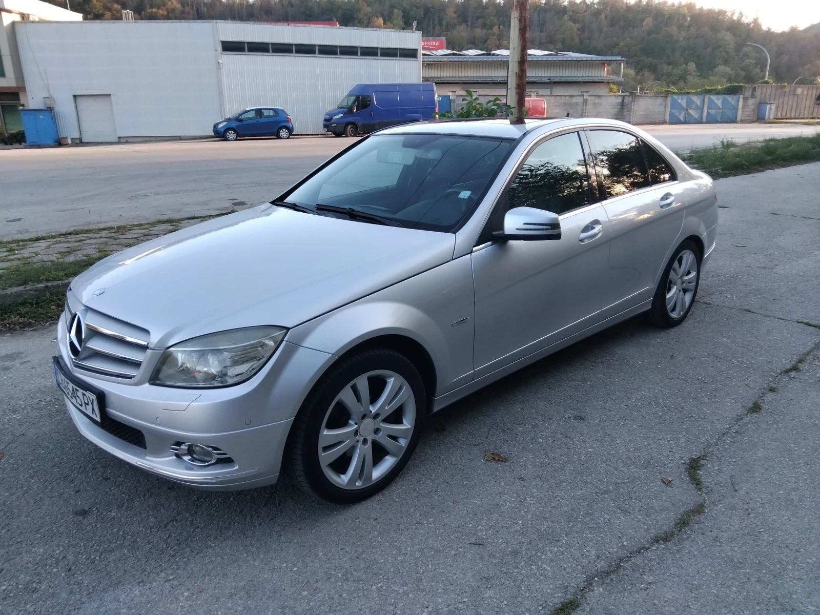 Mercedes-Benz C 200, снимка 4 - Автомобили и джипове - 56702482