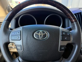 Toyota Land cruiser J200+ V8+ ECT-i+ LPG+ 4x4+ Kожа, снимка 17