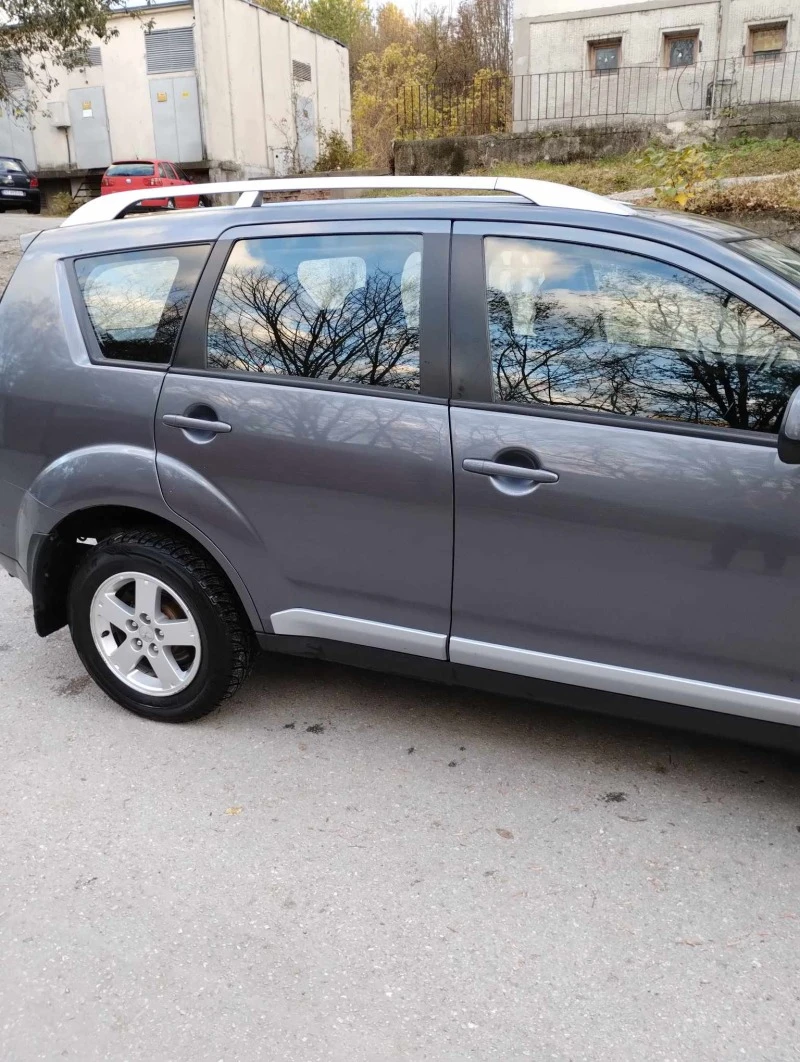 Mitsubishi Outlander, снимка 12 - Автомобили и джипове - 45640925