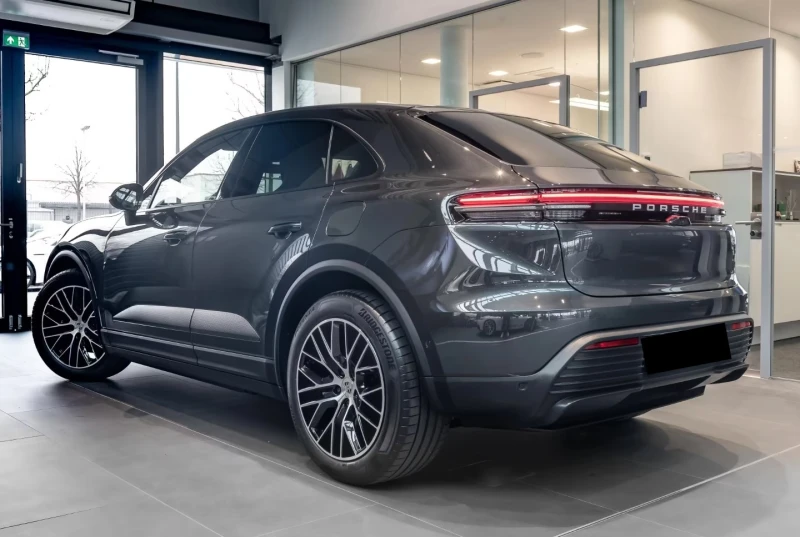 Porsche Macan, снимка 2 - Автомобили и джипове - 51929931