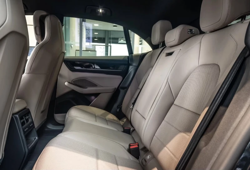 Porsche Macan, снимка 9 - Автомобили и джипове - 51929931