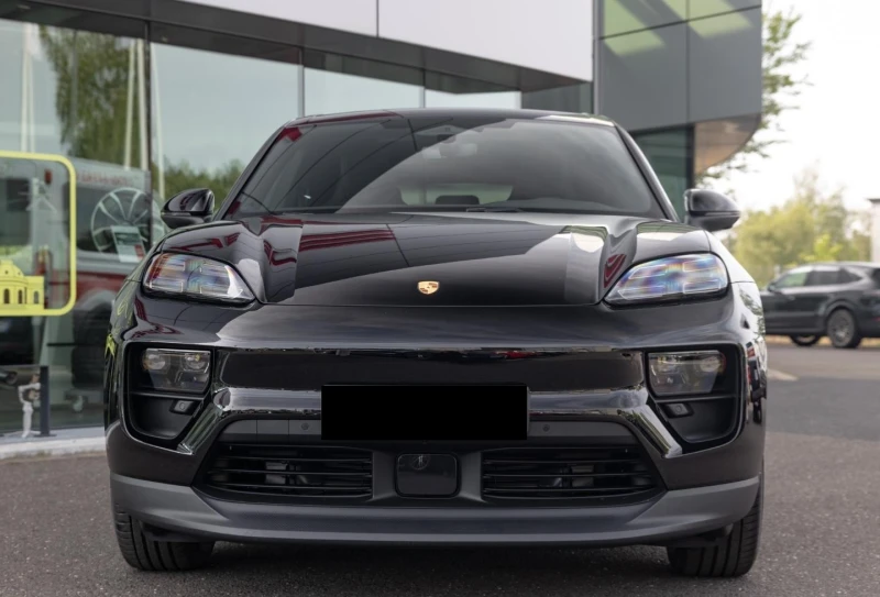 Porsche Macan PANO* DISTR* 360CAM* LED* , снимка 2 - Автомобили и джипове - 52130545