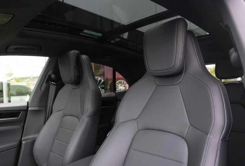 Porsche Macan PANO* DISTR* 360CAM* LED* , снимка 10 - Автомобили и джипове - 52130545