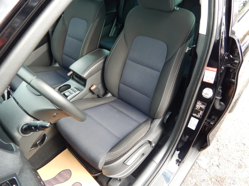 Hyundai Tucson 1.7CRDI* ПЕРФЕКТНА* , снимка 13 - Автомобили и джипове - 52538191