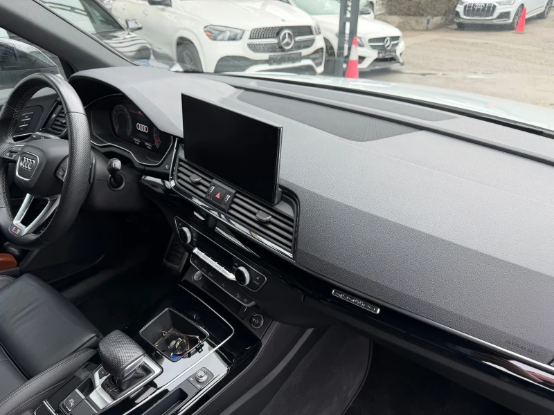 Audi Q5 Sportback , снимка 13 - Автомобили и джипове - 53296423