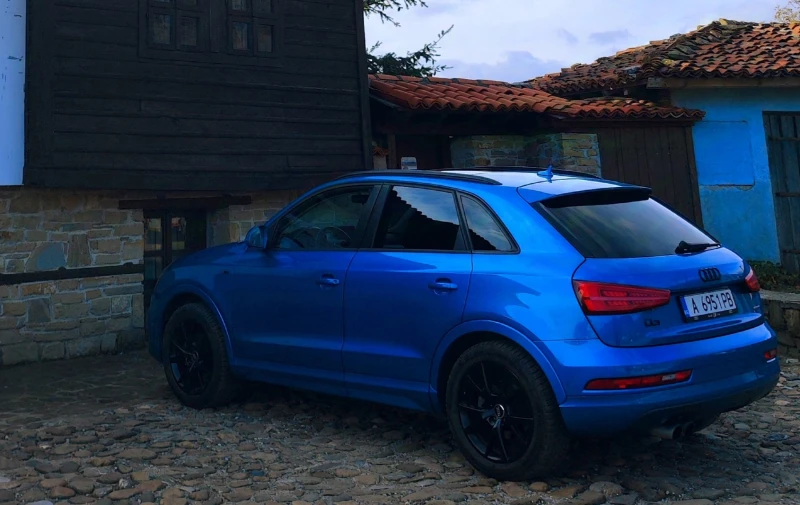 Audi Q3 TFSI, снимка 3 - Автомобили и джипове - 53368649