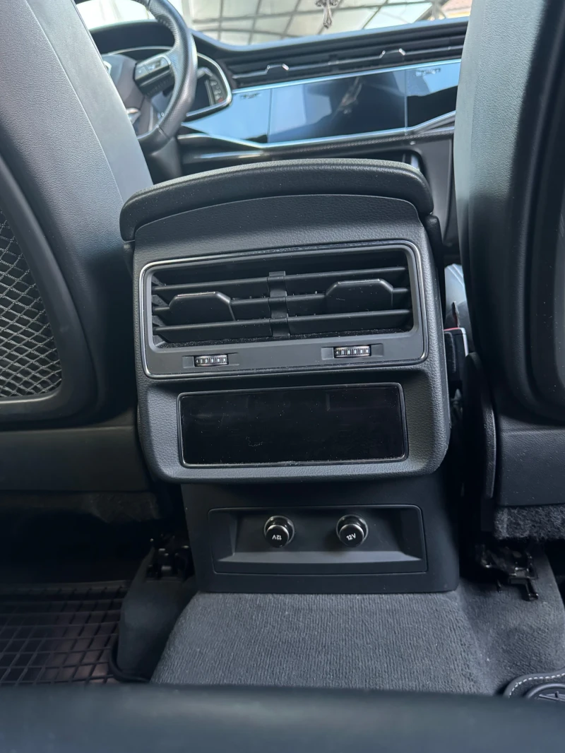 Audi SQ7, снимка 8 - Автомобили и джипове - 53589981