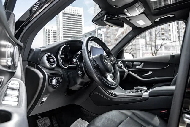 Mercedes-Benz GLC 300  4MATIC* АвтоКредит* (ЦЕНА ДО БГ), снимка 10 - Автомобили и джипове - 53927897