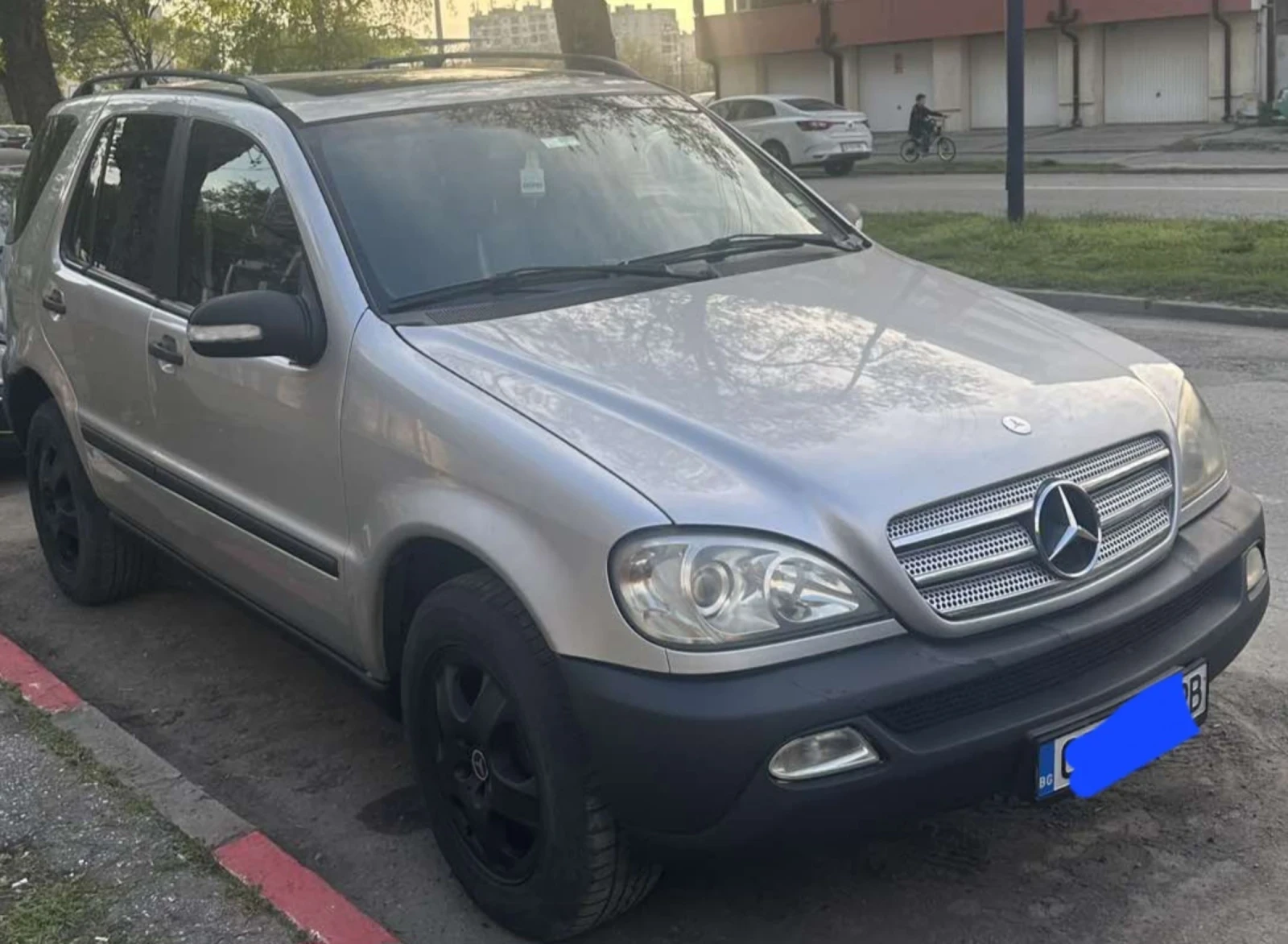Mercedes-Benz ML 2.7 - изображение 3