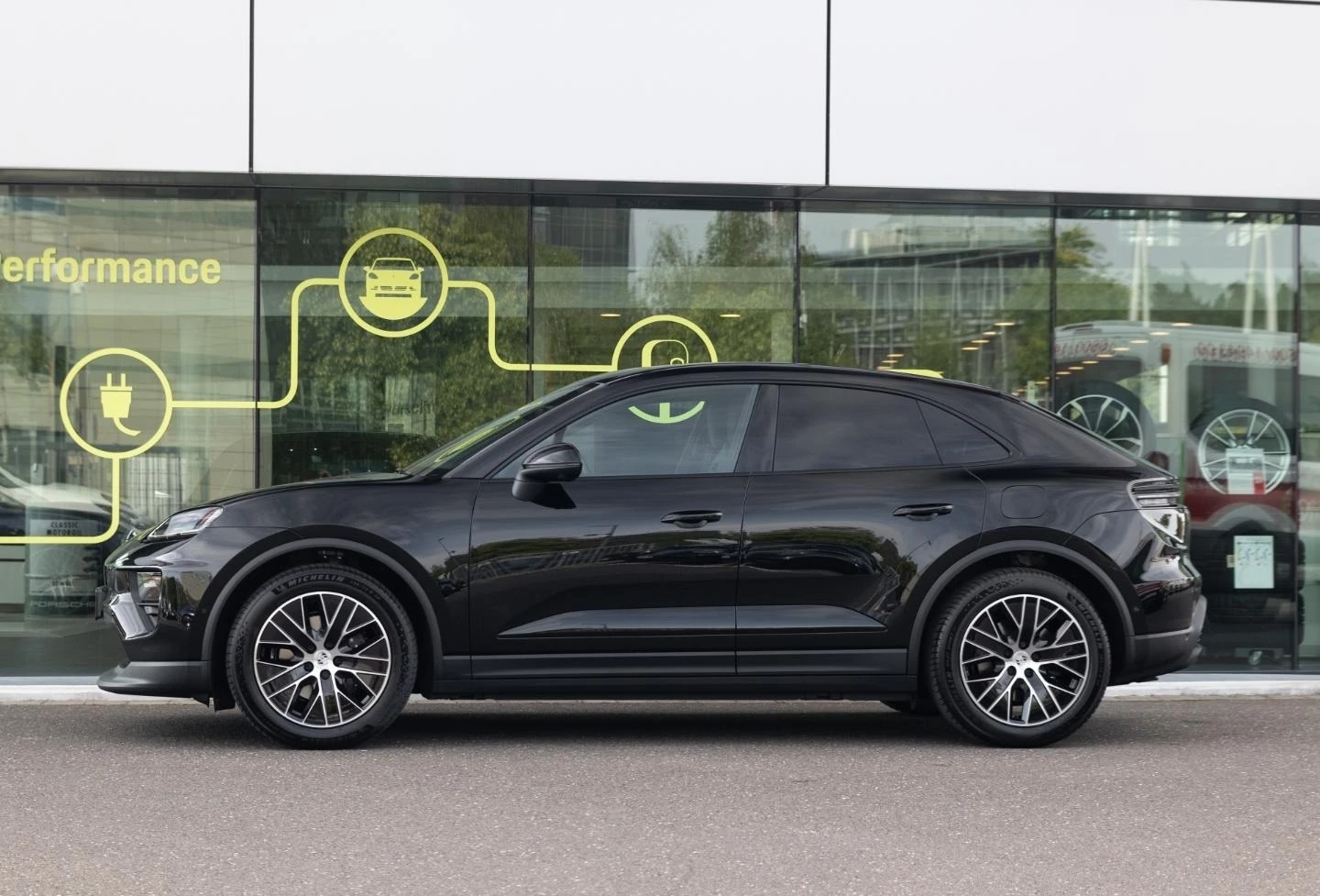 Porsche Macan PANO* DISTR* 360CAM* LED*  - изображение 5