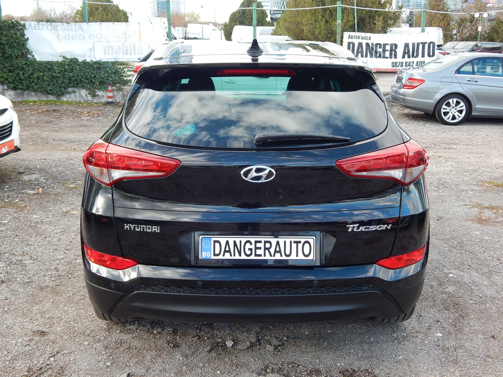 Hyundai Tucson 1.7CRDI* ПЕРФЕКТНА*  - изображение 5