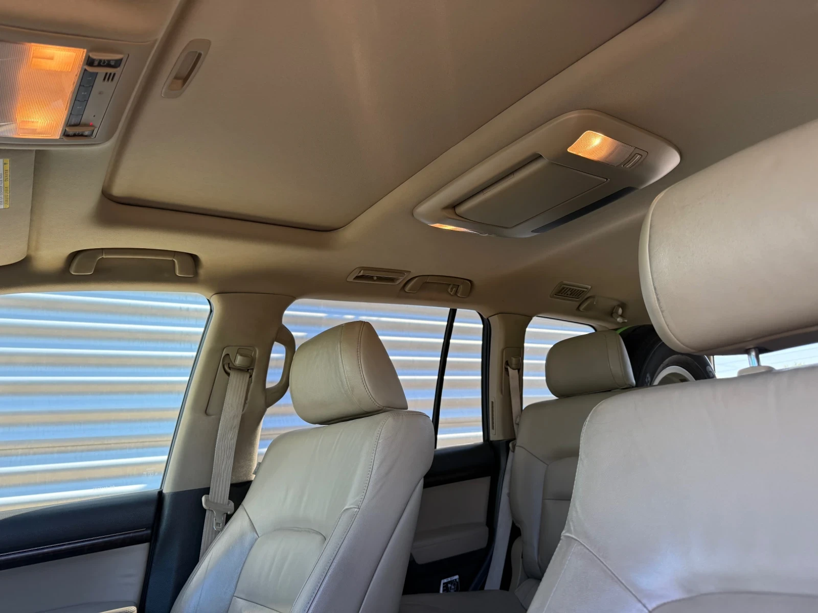 Toyota Land cruiser J200+ V8+ ECT-i+ LPG+ 4x4+ Kожа, снимка 12 - Автомобили и джипове - 54405494
