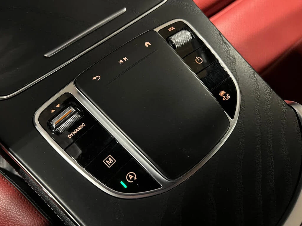 Mercedes-Benz GLC 300 4MATIC* AMG* BURMESTER* KEYLESS* ПАНОРАМА* КАМЕРА, снимка 14 - Автомобили и джипове - 54725394