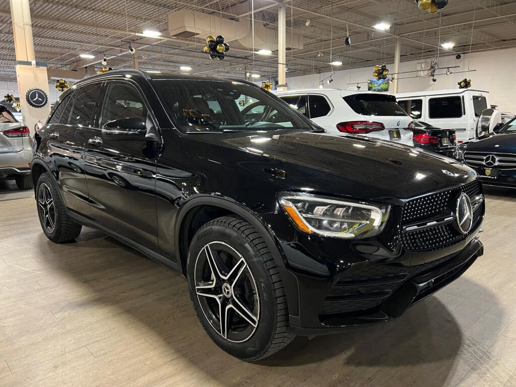 Mercedes-Benz GLC 300 4MATIC* AMG* BURMESTER* KEYLESS* ПАНОРАМА* КАМЕРА, снимка 2 - Автомобили и джипове - 54725394