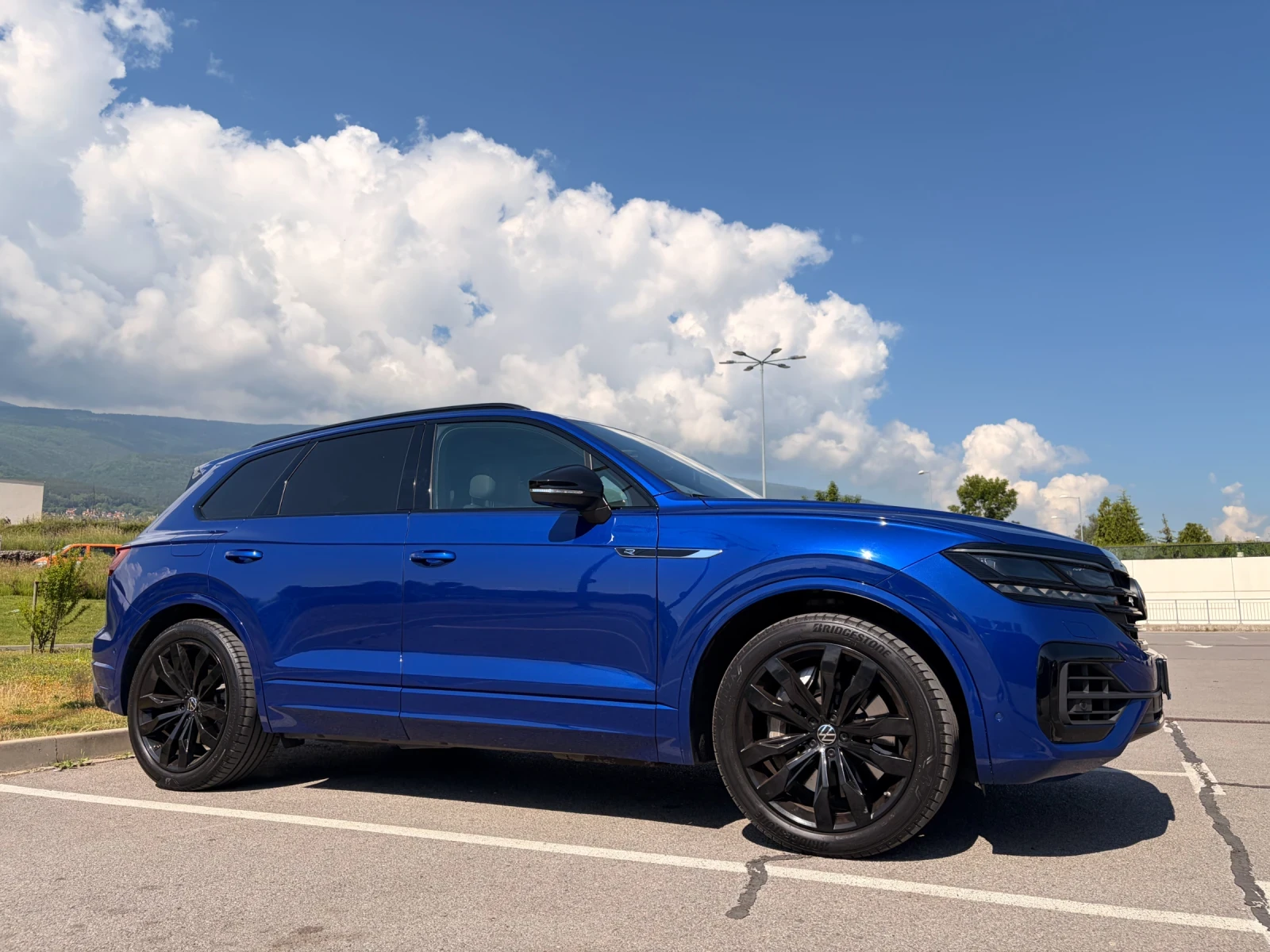 VW Touareg R e-hybrid, снимка 4 - Автомобили и джипове - 54835894