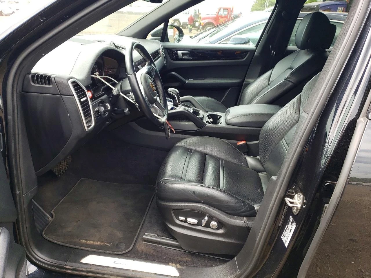 Porsche Cayenne ЛИЗИНГ, снимка 9 - Автомобили и джипове - 54875783