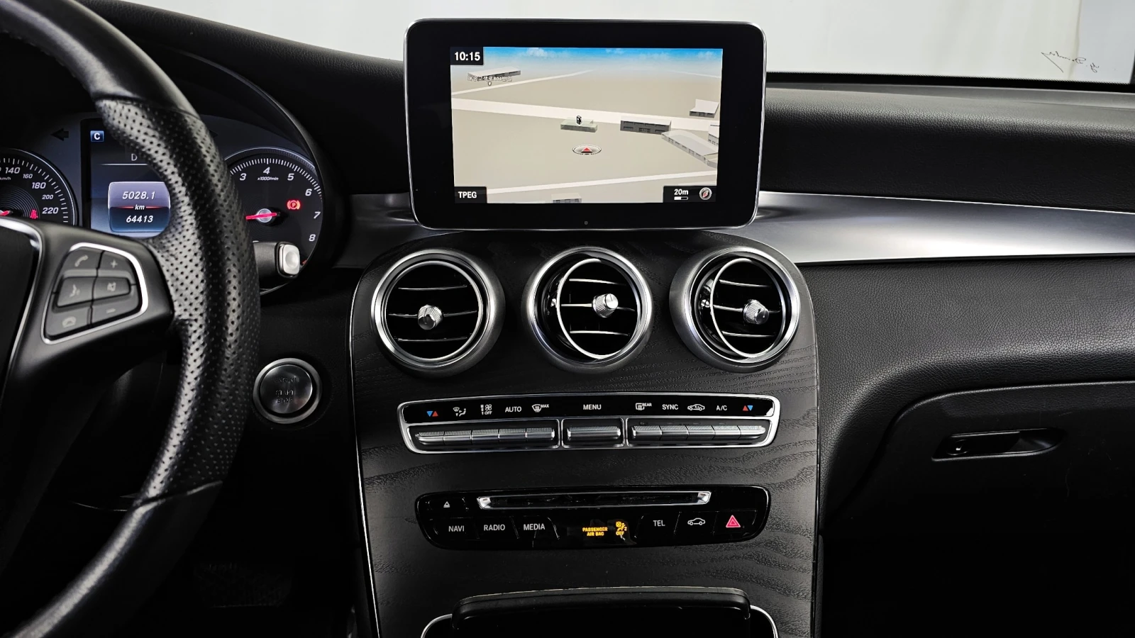 Mercedes-Benz GLC 300 4MATIC, снимка 15 - Автомобили и джипове - 54945077