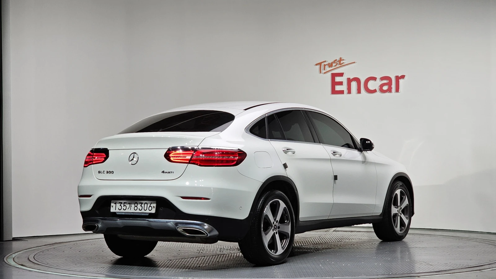 Mercedes-Benz GLC 300 4MATIC, снимка 4 - Автомобили и джипове - 54945077