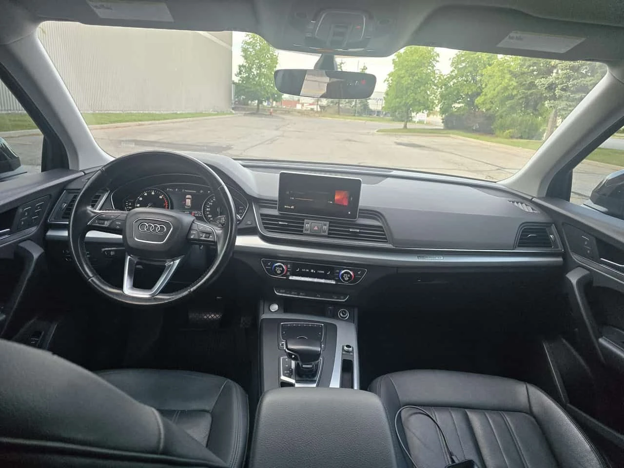 Audi Q5 Progressiv | CARFAX | БЕЗ ПЪРВОНАЧАЛНА ВНОСКА, снимка 14 - Автомобили и джипове - 54948612