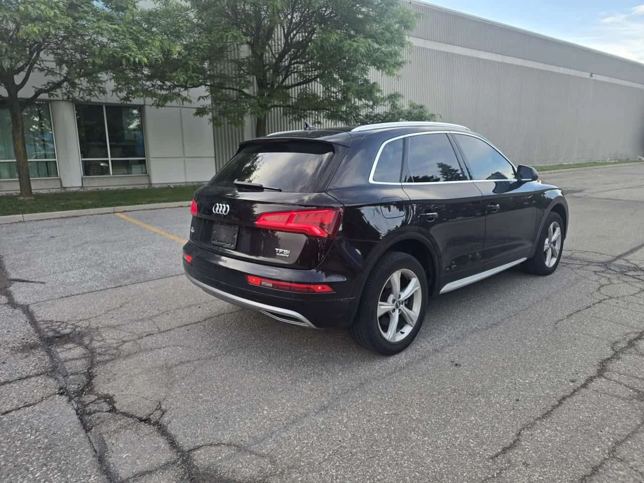 Audi Q5 Progressiv | CARFAX | БЕЗ ПЪРВОНАЧАЛНА ВНОСКА, снимка 7 - Автомобили и джипове - 54948612