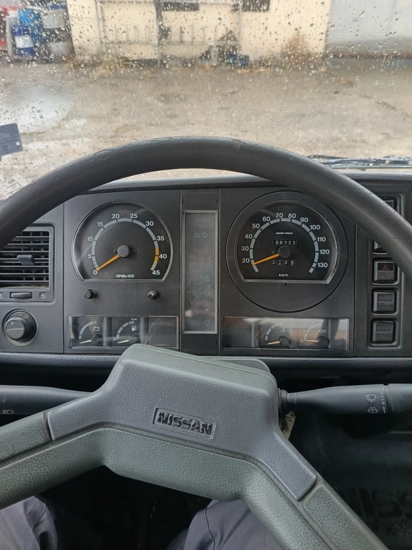 Nissan L35 L35.085  - изображение 9