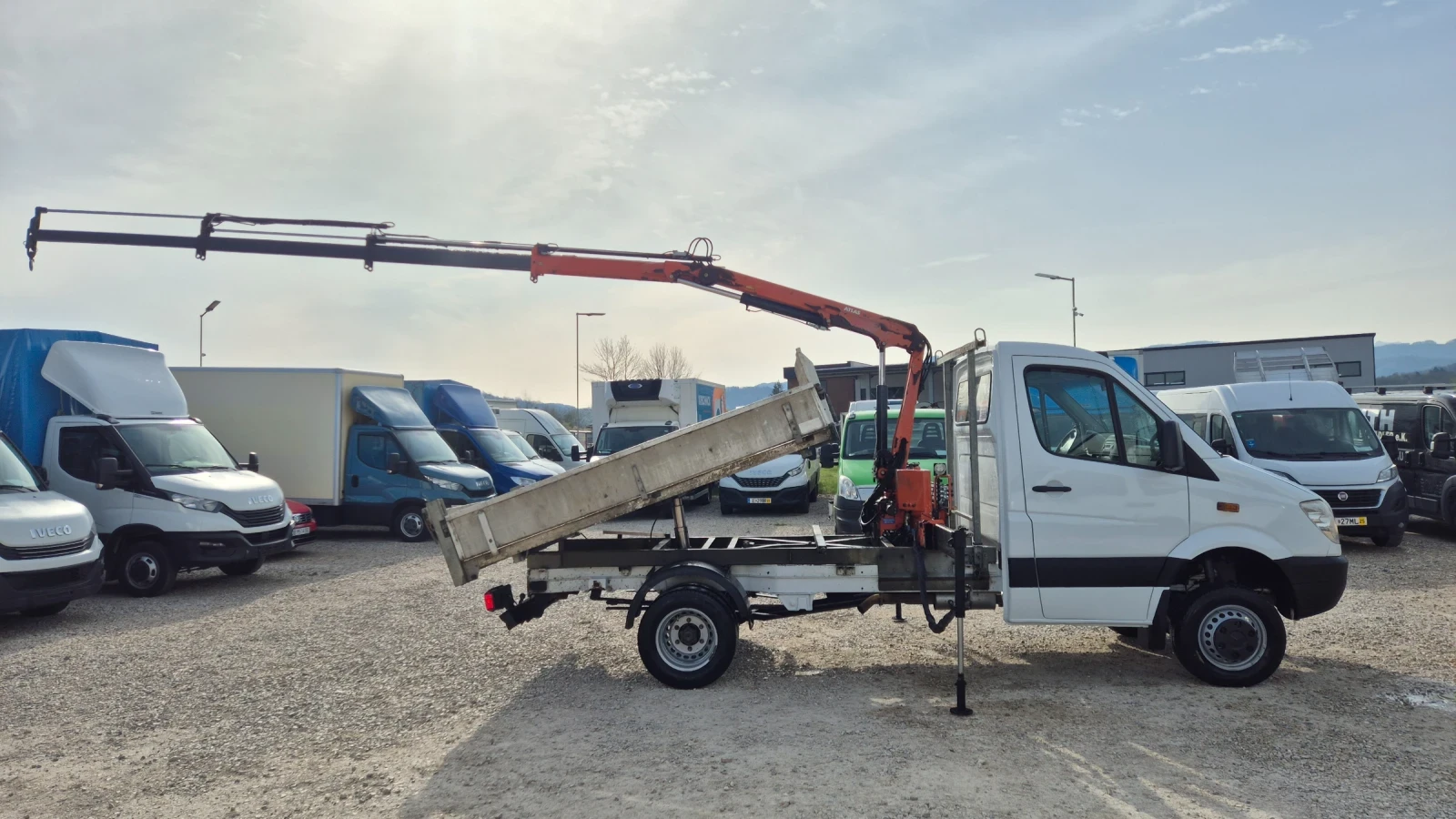 Mercedes-Benz Sprinter 516 * САМОСВАЛ* КРАН* 4Х4* 3.5т.ШВЕЙЦАРИЯ* , снимка 5 - Бусове и автобуси - 54151814