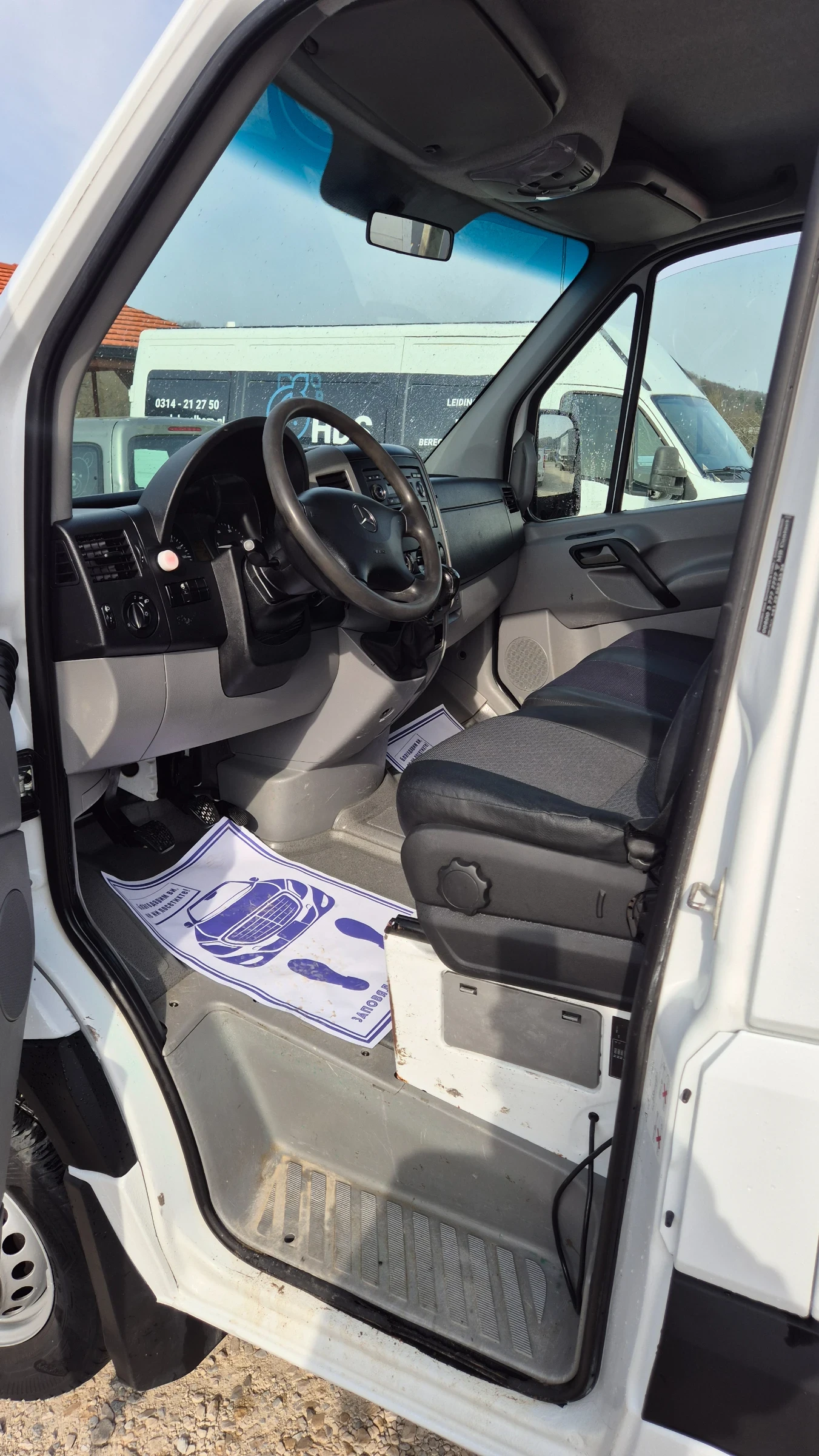 Mercedes-Benz Sprinter 516 * САМОСВАЛ* КРАН* 4Х4* 3.5т.ШВЕЙЦАРИЯ* , снимка 9 - Бусове и автобуси - 54151814