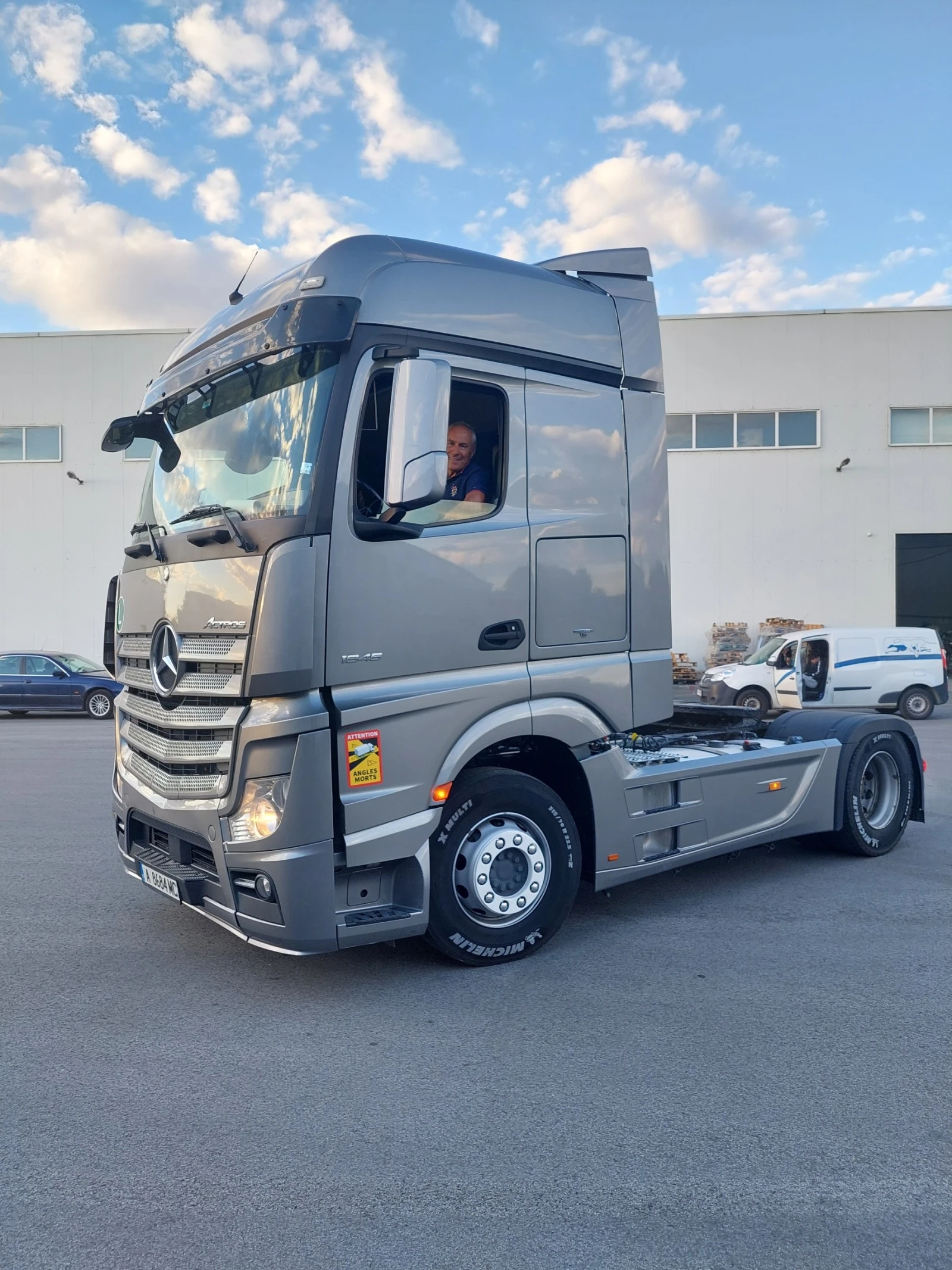 Mercedes-Benz Actros 450к.с НА ЧАСТИ - изображение 2