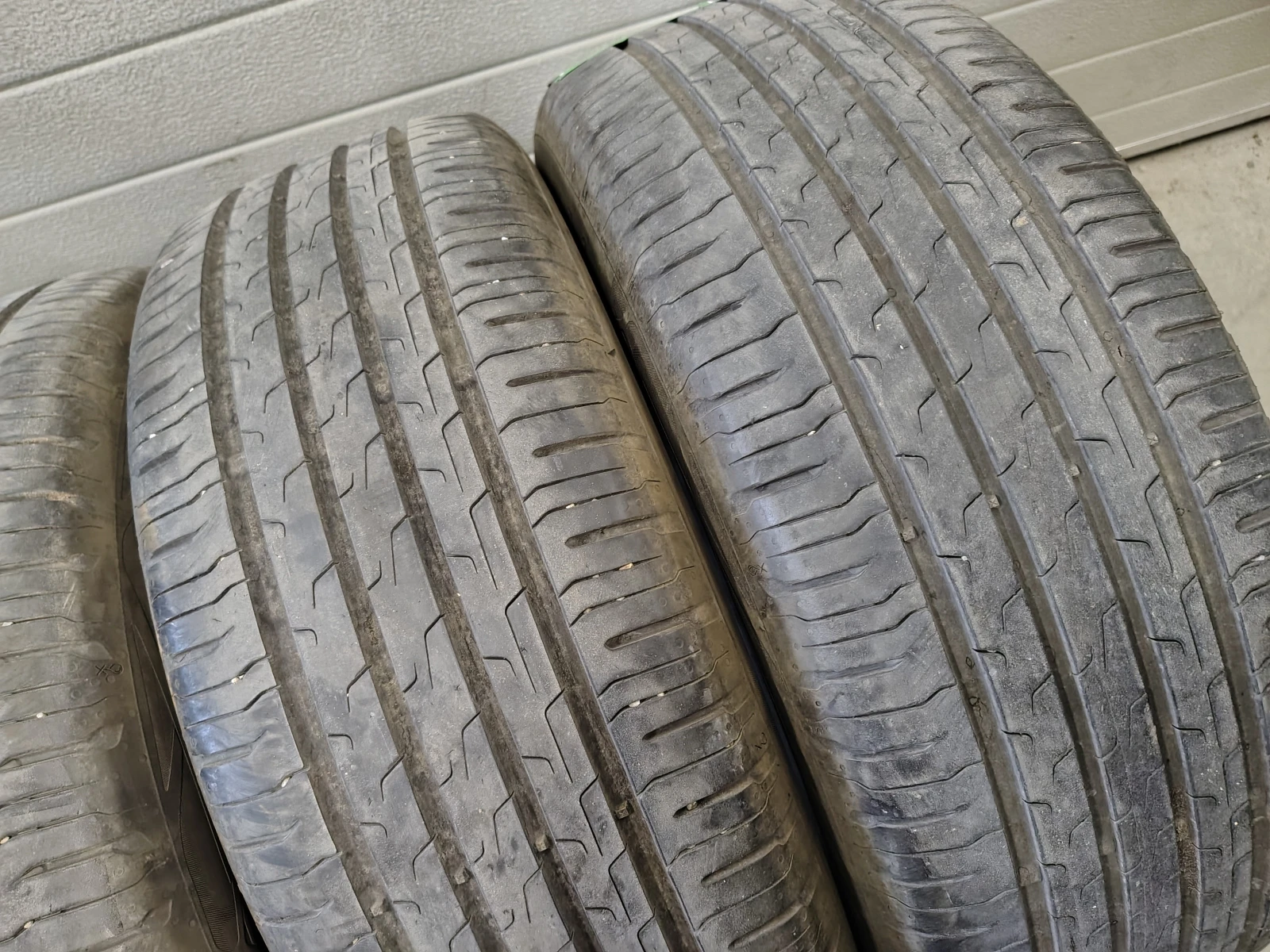 Гуми Летни 215/55R17, снимка 3 - Гуми и джанти - 55843792