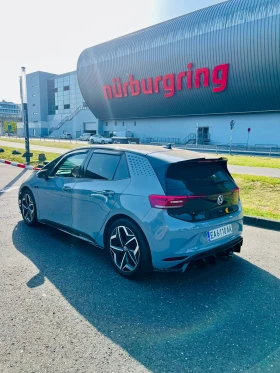 Обява за продажба на VW ID.3 Теглич, Pano, ACC, Matrix, HUD, Keyless, Facelift ~49 500 лв. - изображение 1