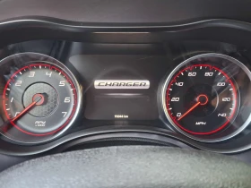 Обява за продажба на Dodge Charger SXT, Aвтоматик 8ZF, Pentastar, FULL, КОЖА, Камера ~32 900 лв. - изображение 7 | Auto.bg Обява за продажба на Dodge Charger SXT, Aвтоматик 8ZF, Pentastar, FULL, КОЖА, Камера ~32 900 лв. - изображение 7