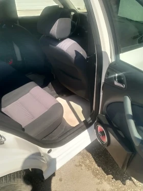 Skoda Octavia 2.0 - 700 € / 1369.08 лв. - 70300734 12