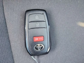 Toyota Corolla Cross  LE| ПОДГРЕВИ| КЕYLESS GO| МЪРТВА ТОЧКА|  | Auto.bg — изображение 17