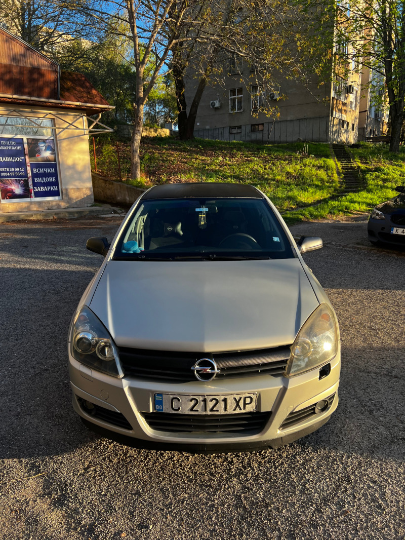 Opel Astra, снимка 1 - Автомобили и джипове - 45997582