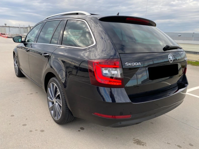 Skoda Octavia 2.0 TDI/L&K/PANO/LED/CAMERA/VIRTUAL/DISTRONIC/FULL, снимка 4 - Автомобили и джипове - 48321120