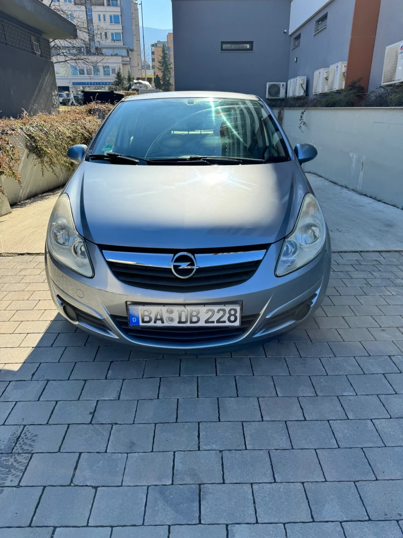 Opel Corsa 1.4 бензин, снимка 1 - Автомобили и джипове - 49359326