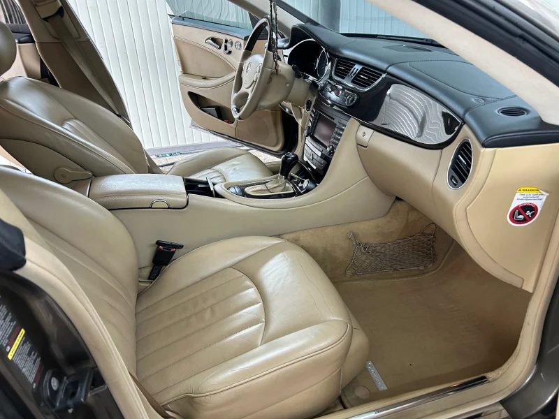 Mercedes-Benz CLS 320, снимка 10 - Автомобили и джипове - 52259948