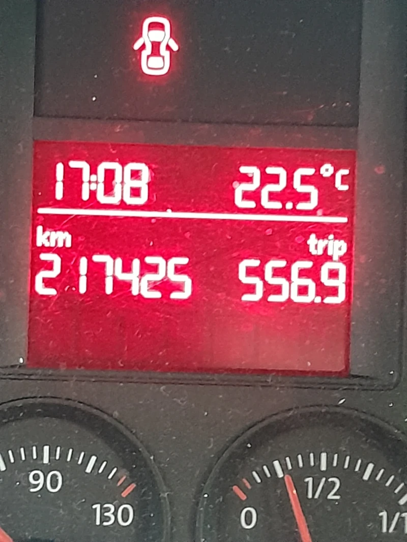 VW Golf Plus  1.9tdi 105kc, снимка 8 - Автомобили и джипове - 52196972