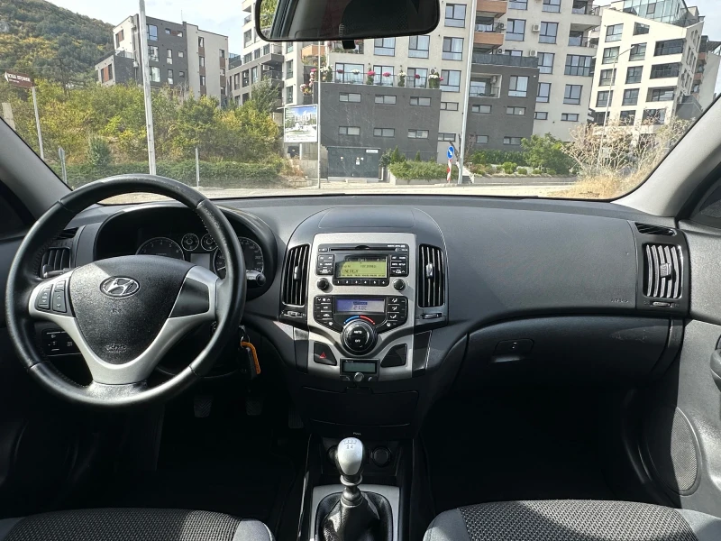 Hyundai I30 1.6i * Facelift* * Business* , снимка 10 - Автомобили и джипове - 51956620