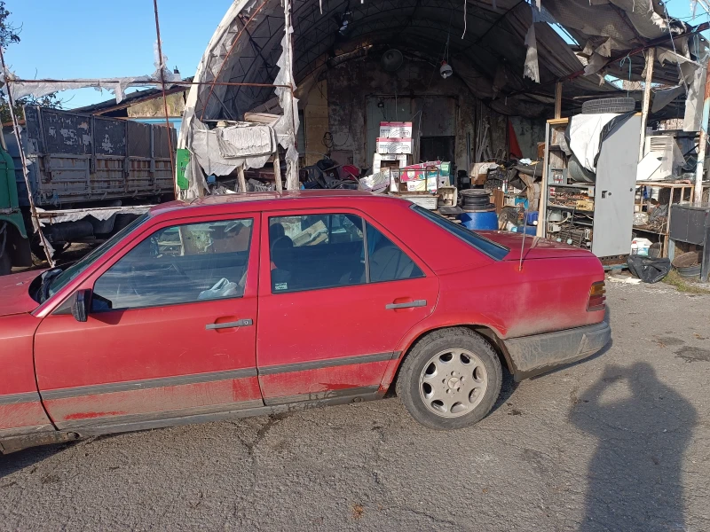 Mercedes-Benz 124, снимка 2 - Автомобили и джипове - 52655586