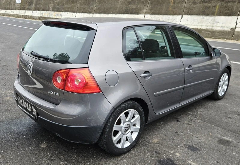 VW Golf 2.0 TDI, снимка 7 - Автомобили и джипове - 52877376