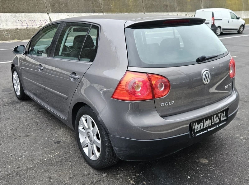 VW Golf 2.0 TDI, снимка 9 - Автомобили и джипове - 52877376