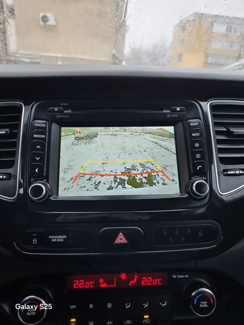 Kia Carens Kia Carens 7 местна Швейцария, снимка 10 - Автомобили и джипове - 53340536