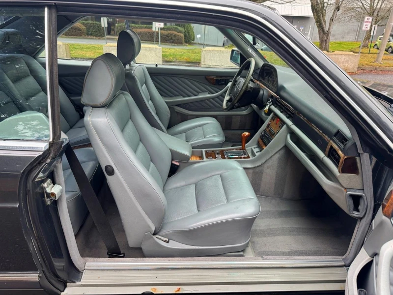 Mercedes-Benz 560 SEC С РЕГИСТРАЦИЯ & АВТО КРЕДИТ , снимка 6 - Автомобили и джипове - 53393236