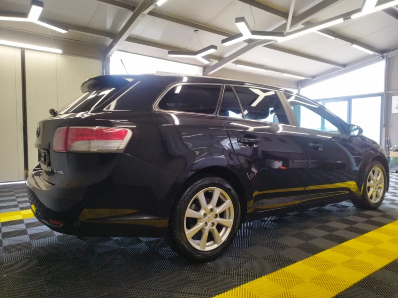 Toyota Avensis 2.2 D4D EXECUTIVE, снимка 4 - Автомобили и джипове - 53495823
