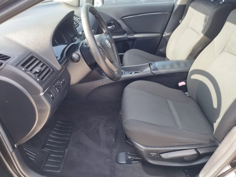 Toyota Avensis 2.2 D4D EXECUTIVE, снимка 16 - Автомобили и джипове - 53495823
