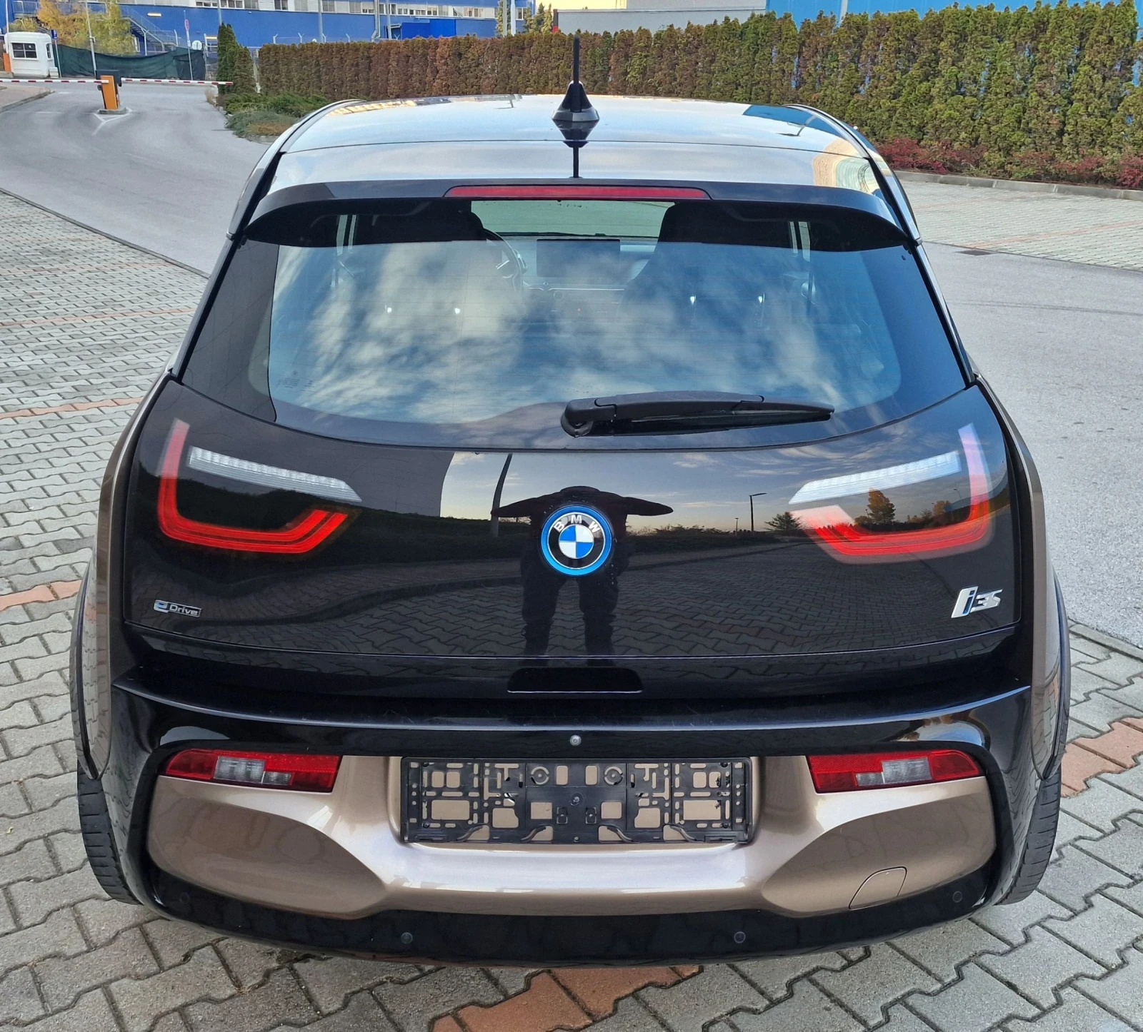 BMW i3 S/120Ah/184kc/Кожа/Harman/Kardon/* Facelift*  - изображение 5