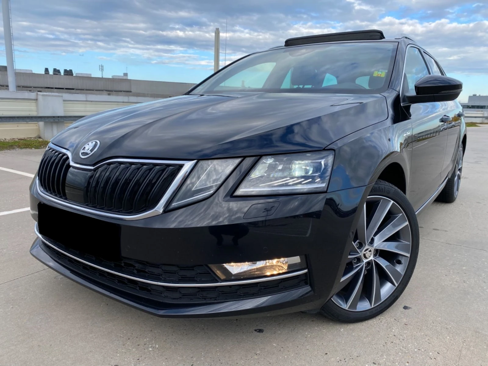 Skoda Octavia 2.0 TDI/L&K/PANO/LED/CAMERA/VIRTUAL/DISTRONIC/FULL - изображение 2