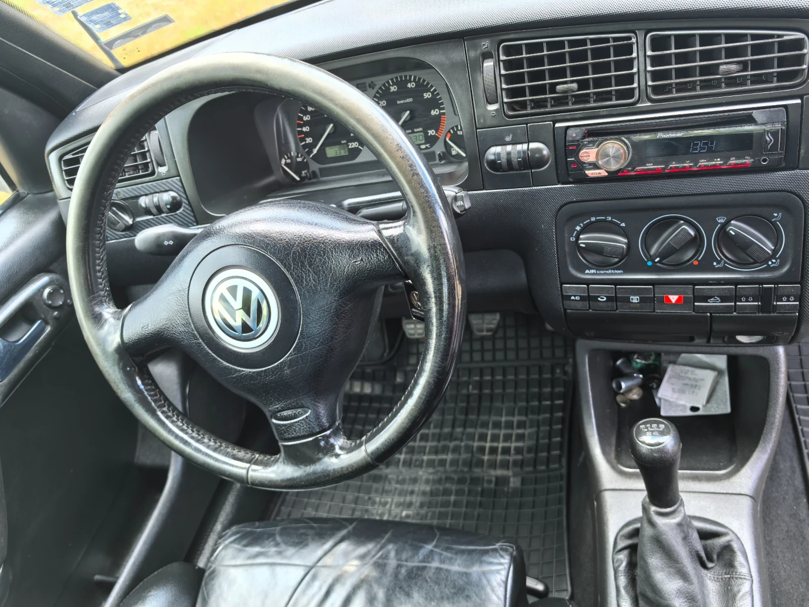 VW Golf | Mobile.bg   11